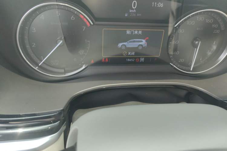 Used Cadillac XT6 2022 2.0T Six-Seater Four-Wheel Drive Luxury Version Odometer Close Up