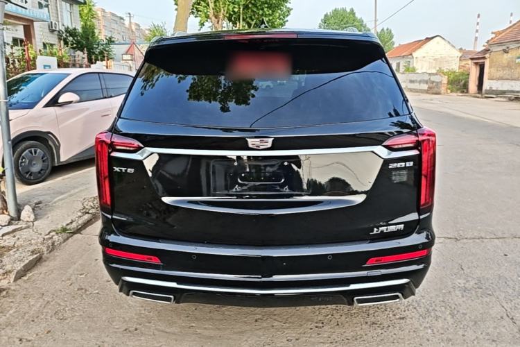 Used Cadillac XT6 2022 2.0T Six-Seater Two-Wheel-Drive Luxury Version Rear