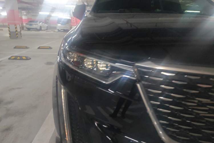 Used Cadillac XT6 2022 2.0T Six-Seater Four-Wheel Drive Luxury Version Right Front Headlight