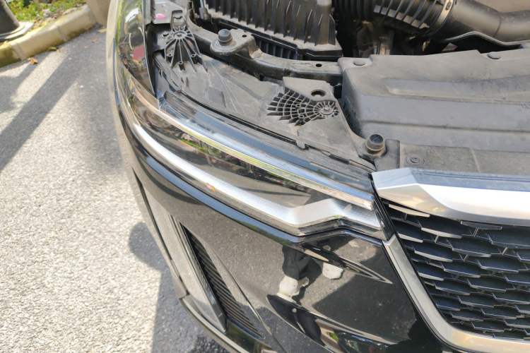 Used Cadillac XT6 2022 2.0T 7-Seater Four-Wheel Drive Luxury Standard Edition Right Front Headlight