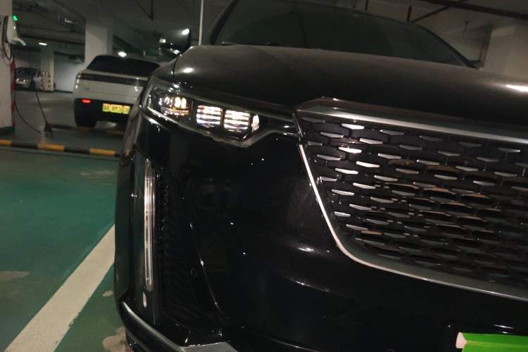 Used Cadillac XT6 2022 2.0T Six-Seater Four-Wheel Drive Luxury Version Right Front Headlight