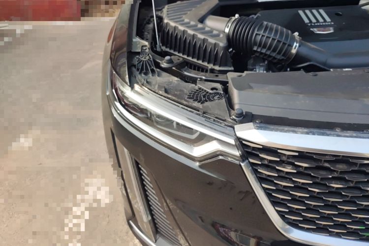 Used Cadillac XT6 2022 2.0T Six-Seater Four-Wheel Drive Luxury Version Right Front Headlight