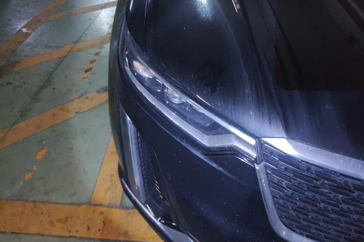 Used Cadillac XT6 2022 2.0T 7-Seater Four-Wheel Drive Luxury Version Right Front Headlight