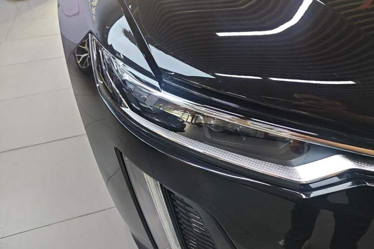 Used Cadillac XT6 2022 2.0T 7-Seater Four-Wheel Drive Luxury Standard Edition Right Front Headlight