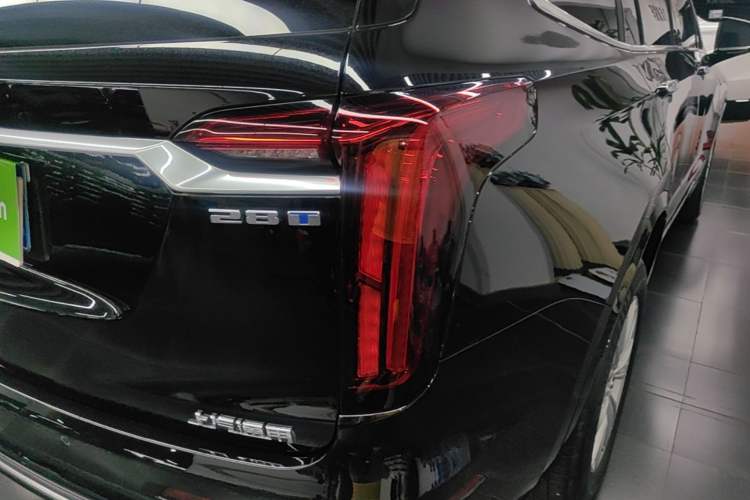 Used Cadillac XT6 2022 2.0T 7-Seater Four-Wheel-Drive Luxury Version Right Rear Taillight