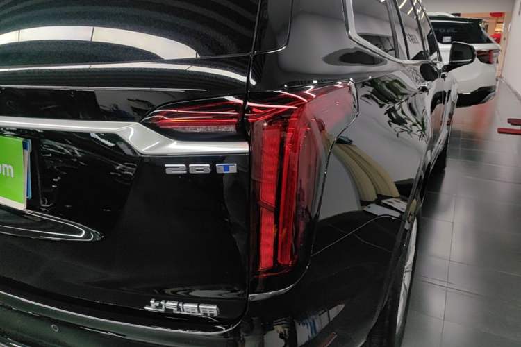 Used Cadillac XT6 2022 2.0T 7-Seater Four-Wheel-Drive Luxury Version Right Rear Taillight