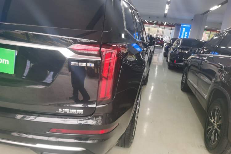 Used Cadillac XT6 2022 2.0T Six-Seater Four-Wheel Drive Luxury 120th Anniversary Limited Edition Right Rear Taillight