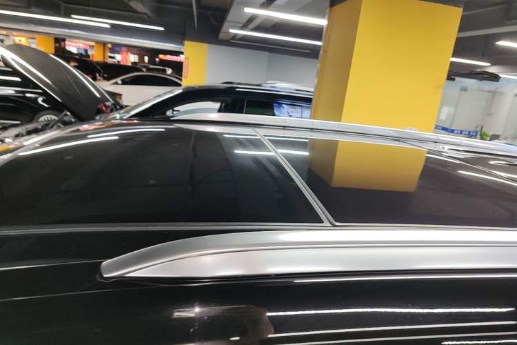 Used Cadillac XT6 2022 2.0T Six-Seater Two-Wheel-Drive Luxury Version Roof