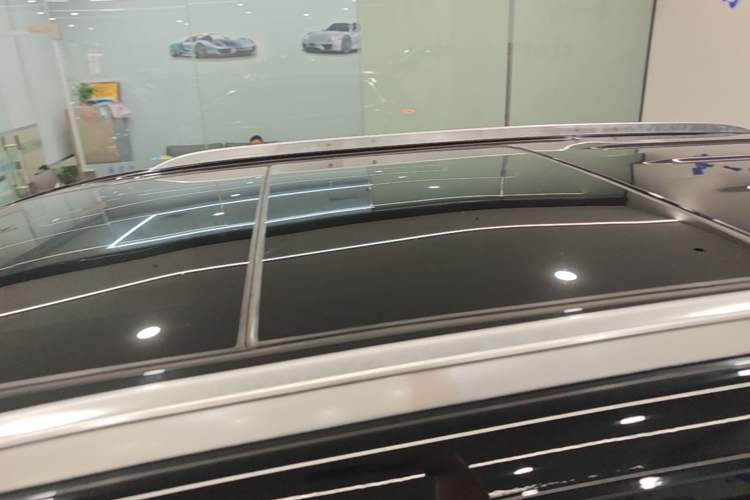 Used Cadillac XT6 2022 2.0T Six-Seater Two-Wheel-Drive Luxury Version Roof