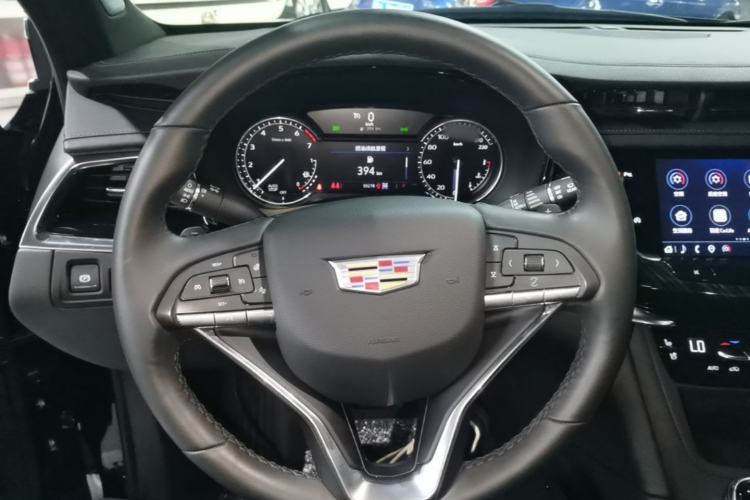Used Cadillac XT6 2022 2.0T Six-Seater Four-Wheel Drive Luxury Version Steering Wheel