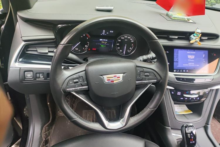 Used Cadillac XT6 2022 2.0T 7-Seater Four-Wheel-Drive Luxury Version Steering Wheel