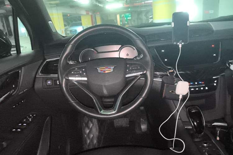 Used Cadillac XT6 2022 2.0T 7-Seater Four-Wheel Drive Luxury Standard Edition Steering Wheel