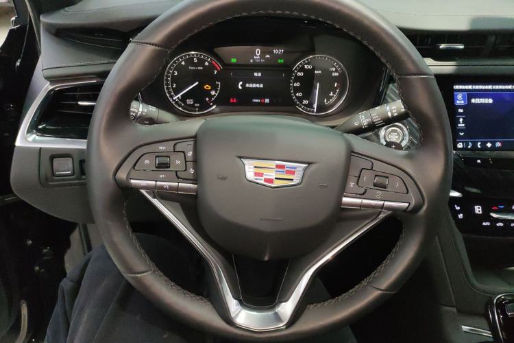 Used Cadillac XT6 2022 2.0T Six-Seater Four-Wheel Drive Luxury Version Steering Wheel