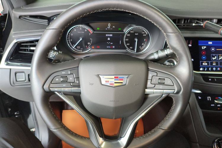 Used Cadillac XT6 2022 2.0T Six-Seater Four-Wheel-Drive Luxury Version Steering Wheel