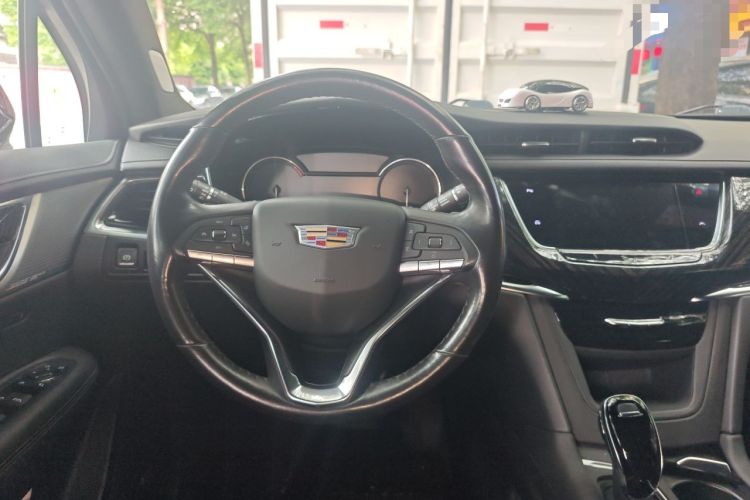 Used Cadillac XT6 2022 2.0T Six-Seater Four-Wheel Drive Luxury Version Steering Wheel