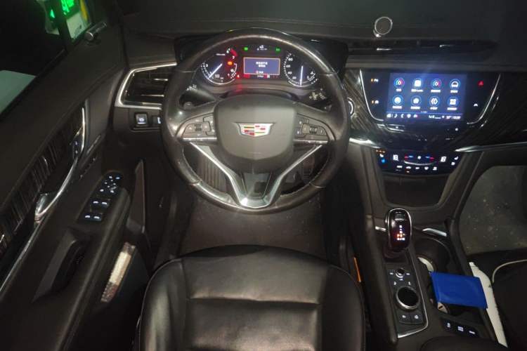 Used Cadillac XT6 2022 2.0T 7-Seater Four-Wheel Drive Luxury Version Steering Wheel