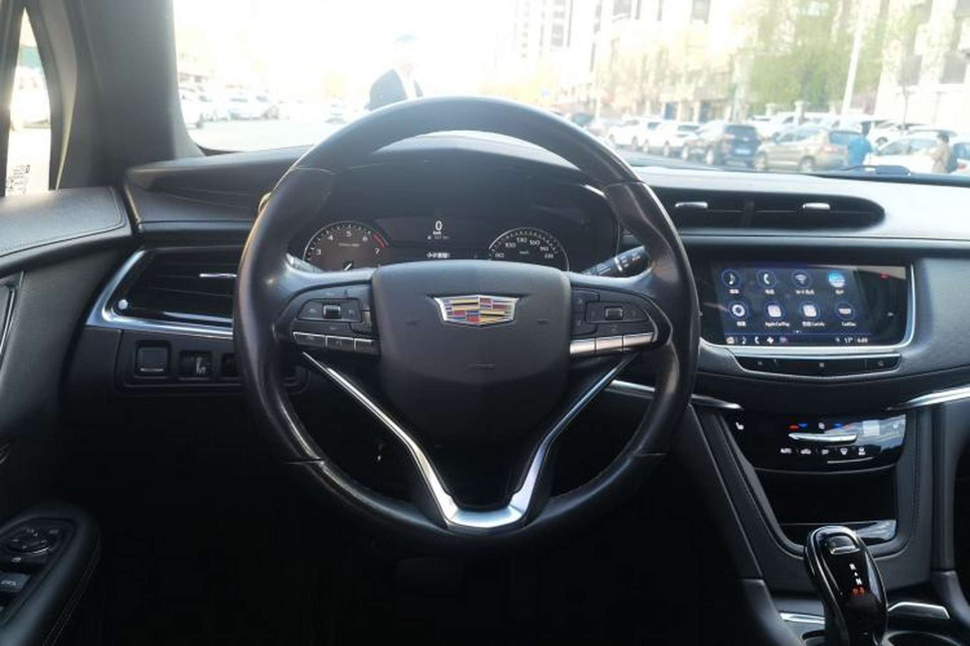 Used Cadillac XT6 2022 2.0T Six-Seater Four-Wheel-Drive Luxury Version Steering Wheel