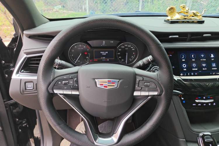 Used Cadillac XT6 2022 2.0T 7-Seater Four-Wheel Drive Luxury 120th Anniversary Limited Edition Steering Wheel