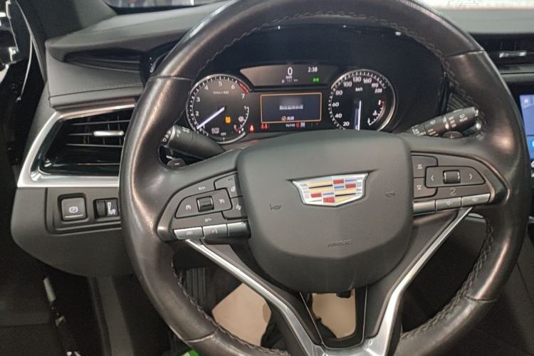 Used Cadillac XT6 2022 2.0T Six-Seater Four-Wheel Drive Luxury Version Steering Wheel
