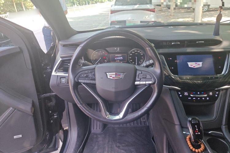 Used Cadillac XT6 2022 2.0T 7-Seater Four-Wheel Drive Luxury Standard Edition Steering Wheel