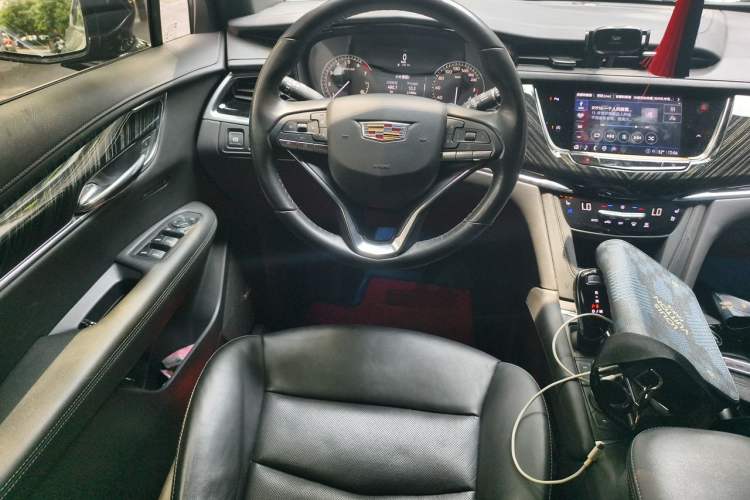 Used Cadillac XT6 2022 2.0T 7-Seater Four-Wheel Drive Luxury 120th Anniversary Limited Edition Steering Wheel