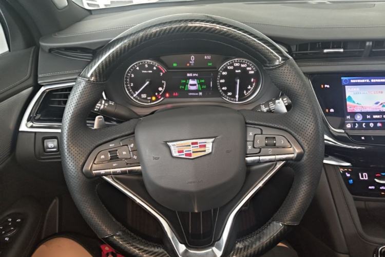Used Cadillac XT6 2022 2.0T Six-Seater Four-Wheel-Drive Prestige Version Steering Wheel