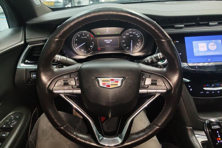 Used Cadillac XT6 2022 2.0T Six-Seater Four-Wheel Drive Luxury 120th Anniversary Limited Edition Steering Wheel