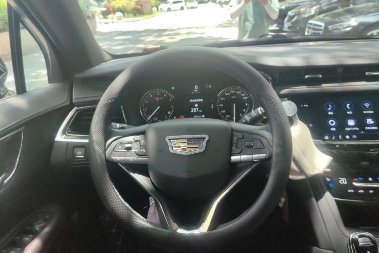 Used Cadillac XT6 2022 2.0T Six-Seater Four-Wheel Drive Luxury 120th Anniversary Limited Edition Steering Wheel