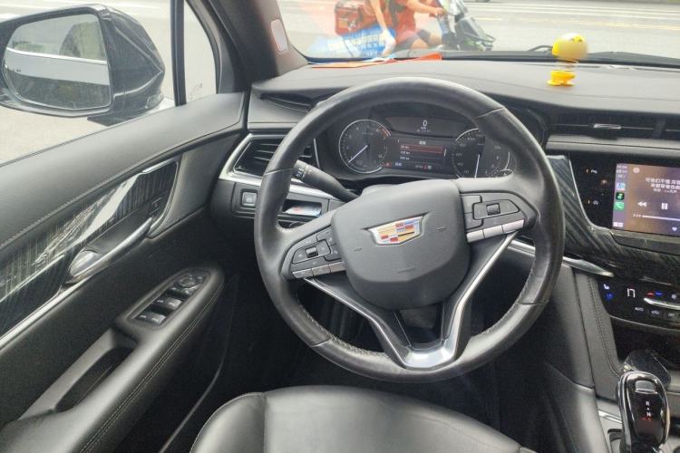 Used Cadillac XT6 2022 2.0T Six-Seater Four-Wheel-Drive Luxury Standard Edition Steering Wheel