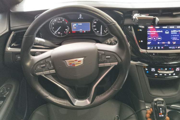 Used Cadillac XT6 2022 2.0T 7-Seater Four-Wheel Drive Luxury Standard Edition Steering Wheel