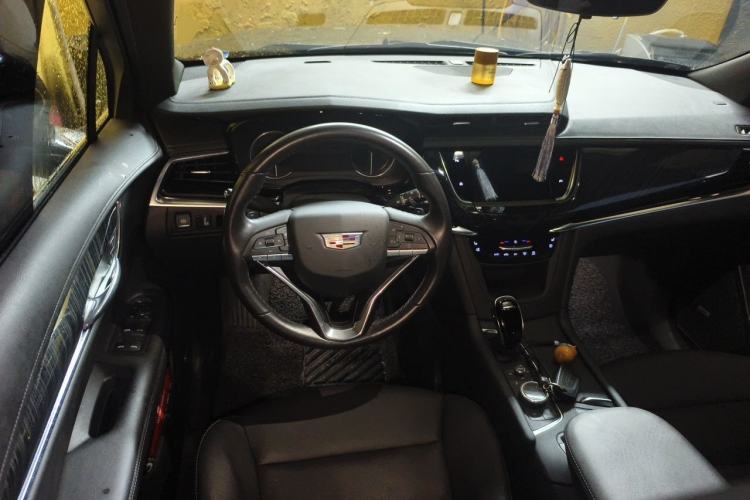 Used Cadillac XT6 2022 2.0T Six-Seater Four-Wheel-Drive Luxury Standard Edition Steering Wheel