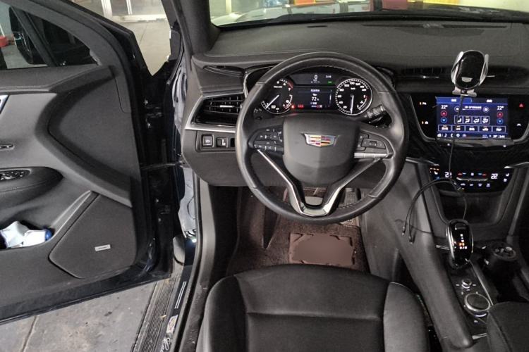 Used Cadillac XT6 2022 2.0T 7-Seater Four-Wheel Drive Luxury Version Steering Wheel