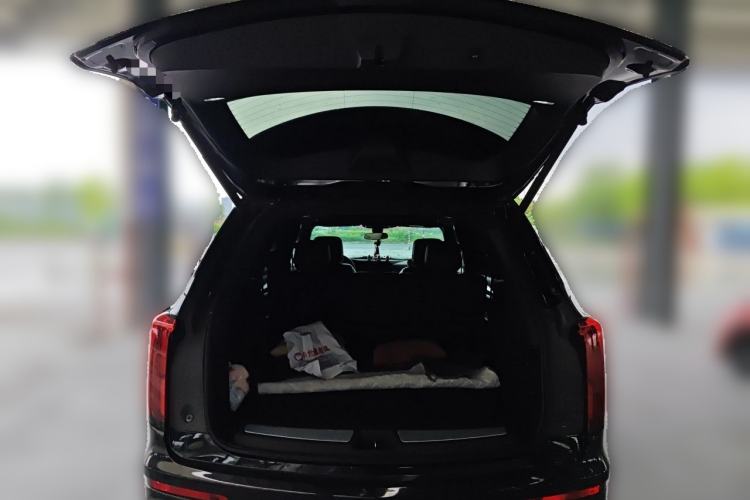 Used Cadillac XT6 2022 2.0T 7-Seater Four-Wheel-Drive Luxury Version Trunk