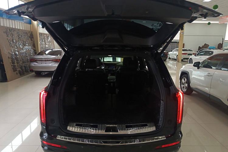 Used Cadillac XT6 2022 2.0T Six-Seater Four-Wheel-Drive Luxury Version Trunk