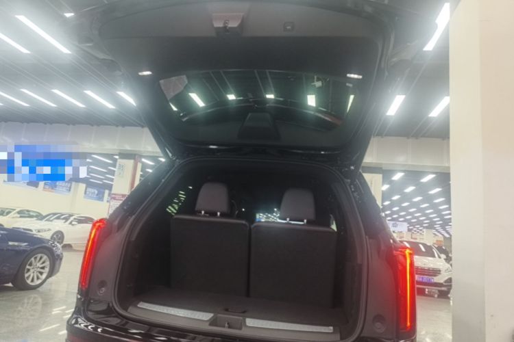 Used Cadillac XT6 2022 2.0T Six-Seater Four-Wheel Drive Luxury Version Trunk