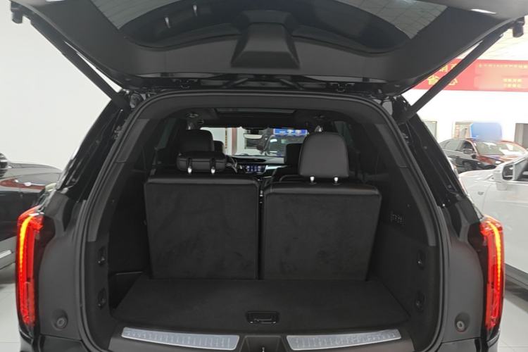 Used Cadillac XT6 2022 2.0T Six-Seater Four-Wheel Drive Luxury Version Trunk