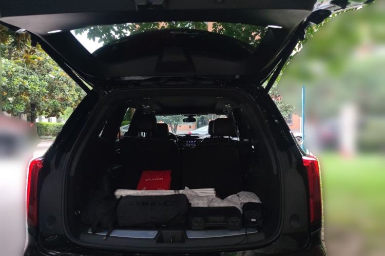 Used Cadillac XT6 2022 2.0T Six-Seater Two-Wheel-Drive Luxury Version Trunk