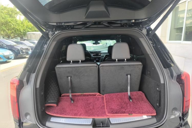 Used Cadillac XT6 2022 2.0T Six-Seater Four-Wheel-Drive Luxury Version Trunk
