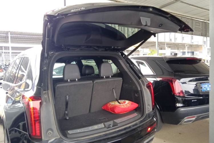 Used Cadillac XT6 2022 2.0T 7-Seater Four-Wheel-Drive Luxury Version Trunk