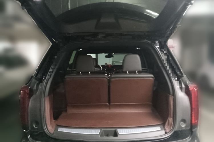 Used Cadillac XT6 2022 2.0T Six-Seater Two-Wheel-Drive Luxury Version Trunk