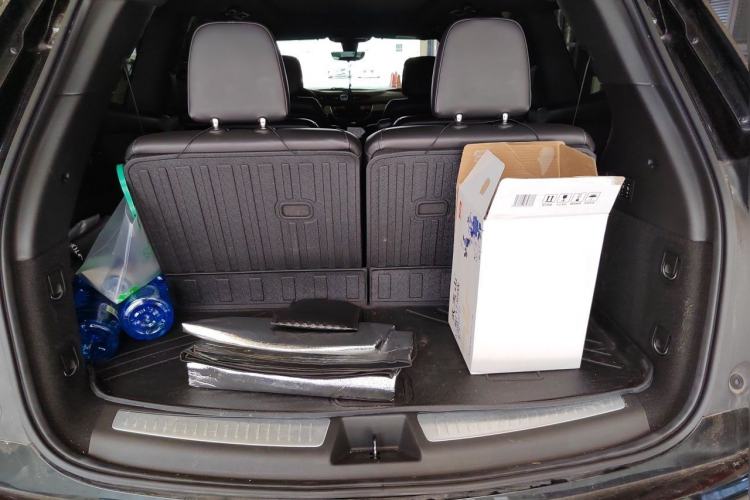 Used Cadillac XT6 2022 2.0T Six-Seater Four-Wheel Drive Luxury Version Trunk