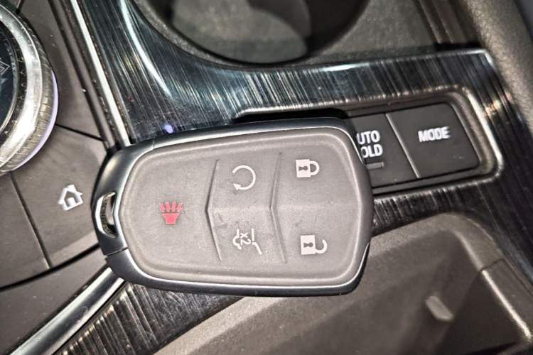 Used Cadillac XT6 2022 2.0T Six-Seater Two-Wheel-Drive Luxury Version Vehicle Key