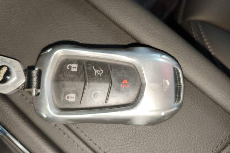 Used Cadillac XT6 2022 2.0T Six-Seater Four-Wheel-Drive Luxury Version Vehicle Key