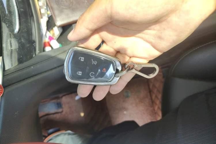 Used Cadillac XT6 2022 2.0T Six-Seater Two-Wheel-Drive Luxury Version Vehicle Key