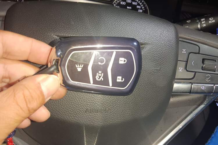 Used Cadillac XT6 2022 2.0T Six-Seater Two-Wheel-Drive Luxury Version Vehicle Key