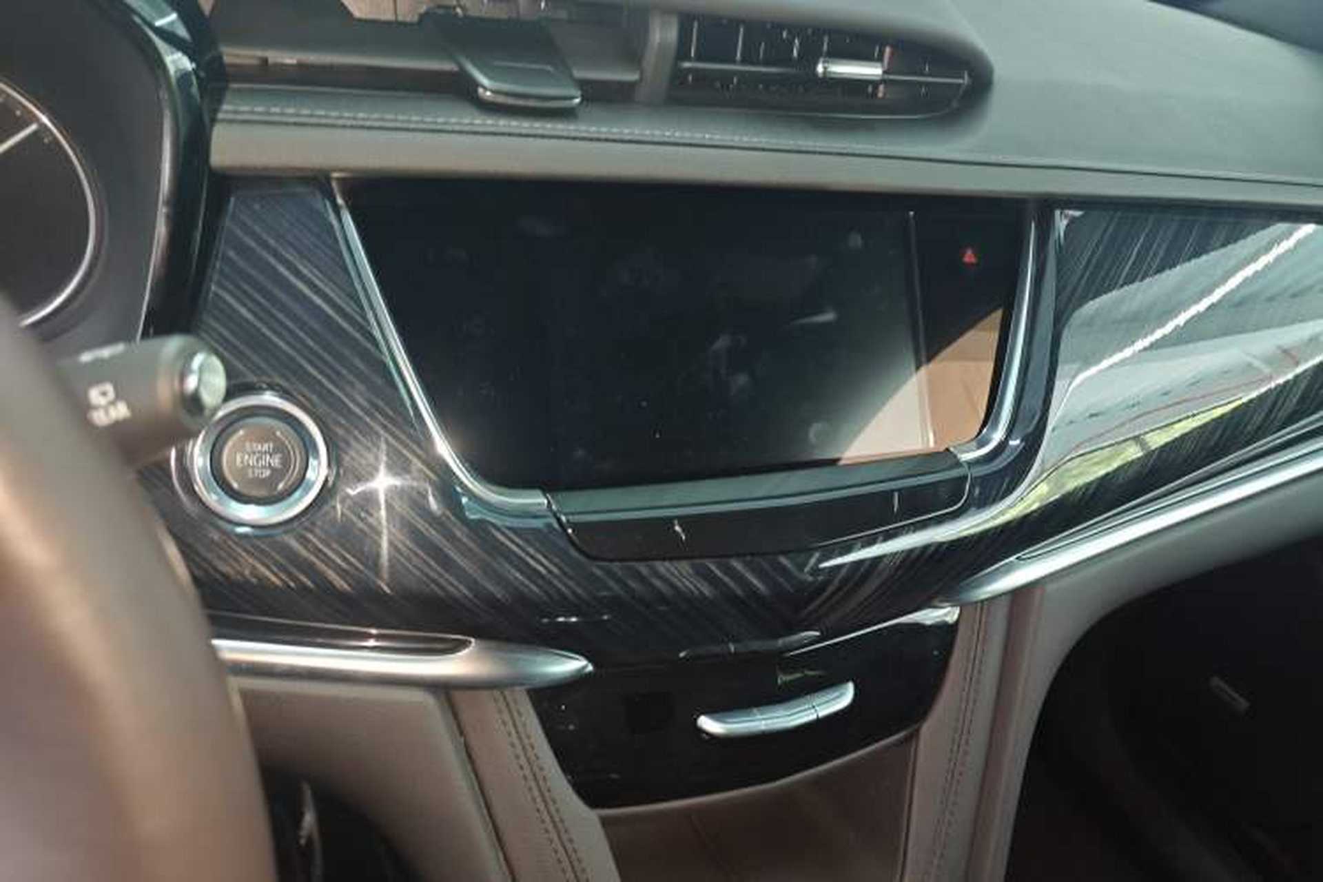 Used Cadillac XT6 2022 2.0T Six-Seater Four-Wheel Drive Luxury Version Audio And AC Panel