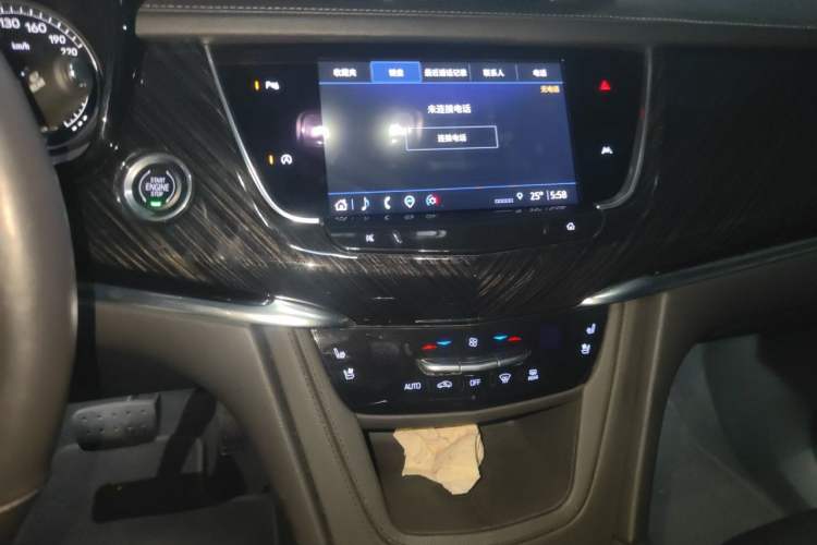 Used Cadillac XT6 2022 2.0T Six-Seater Four-Wheel Drive Luxury Version Audio And AC Panel