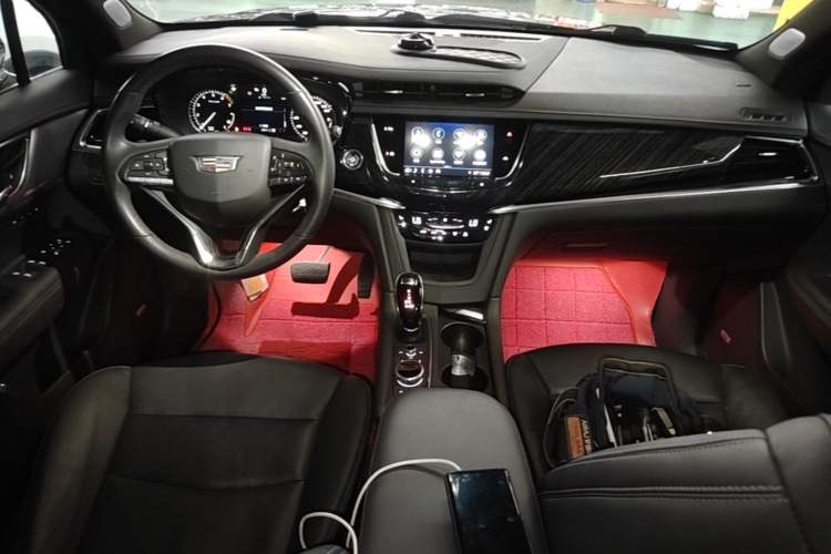 Used Cadillac XT6 2022 2.0T 7-Seater Four-Wheel Drive Luxury Version Center Console