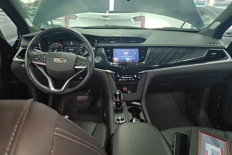 Used Cadillac XT6 2022 2.0T Six-Seater Four-Wheel Drive Luxury Version Center Console
