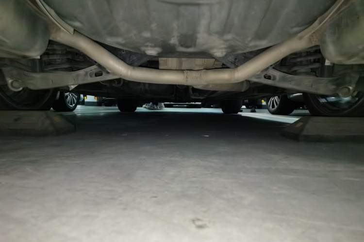 Used Cadillac XT6 2022 2.0T Six-Seater Four-Wheel Drive Luxury Version Chassis Rear